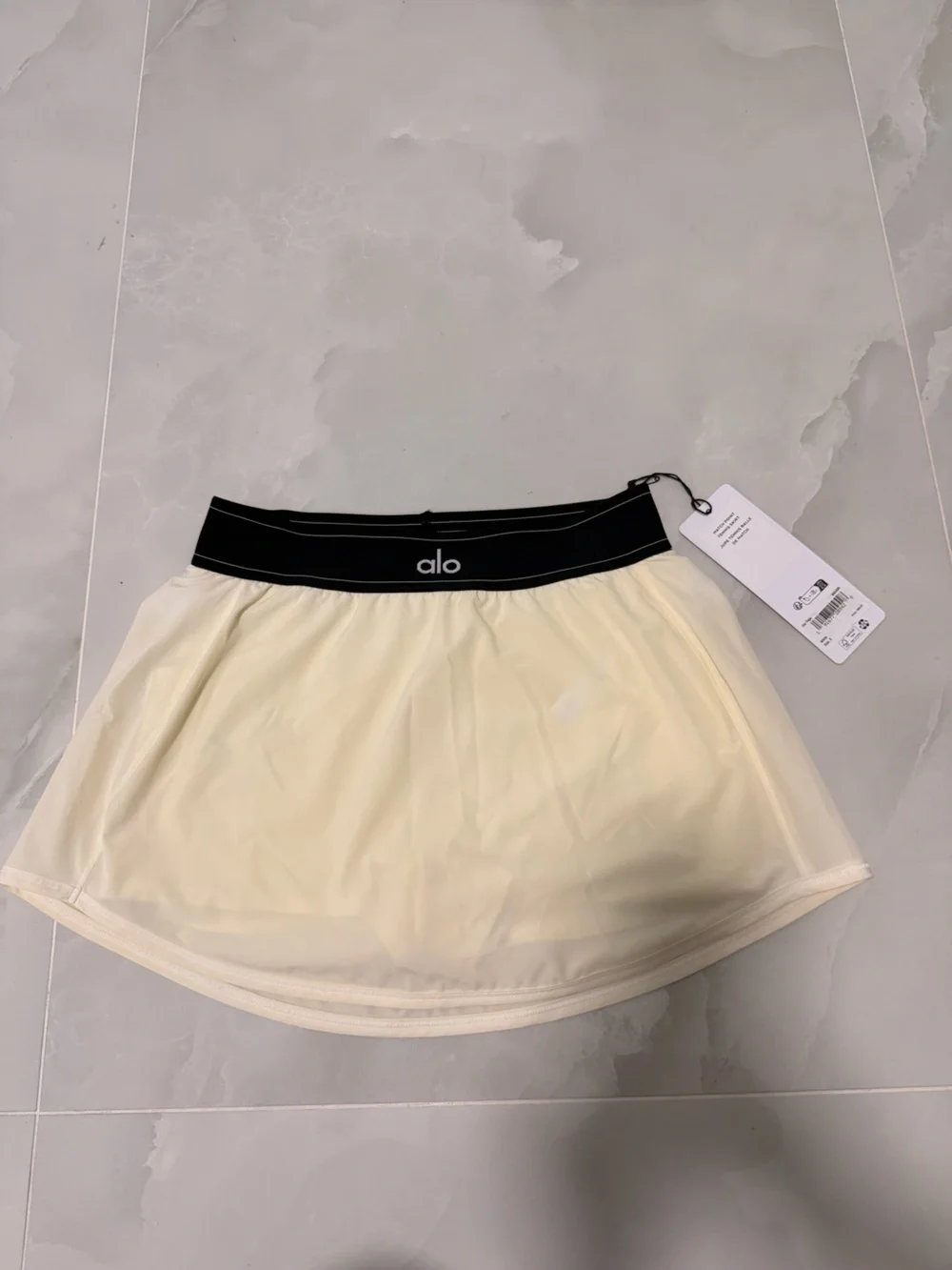 ALO Yoga white Skirt with Black S